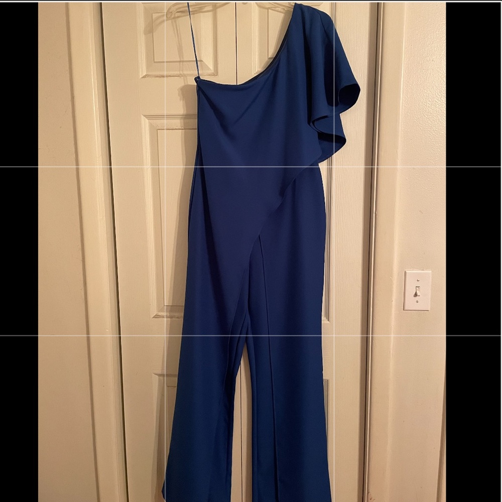Venus one shoulder jumpsuit
